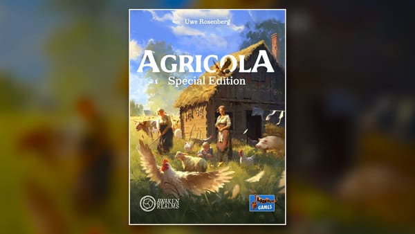 Coverillustration der Agricola Special Edition: eine Bauernfamilie vor einem strohgedeckten Hofhaus, davor Huhn, Schaf, Schwein und Rind auf einer sommerlichen Wiese.